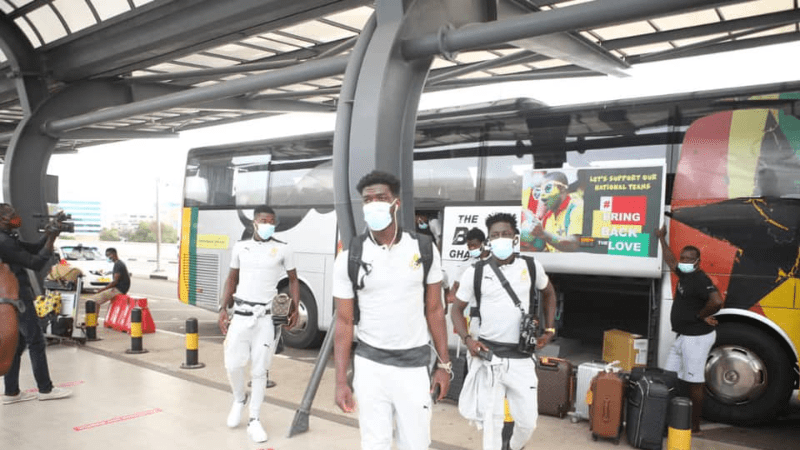 Black stars players silently arrive in Ghana